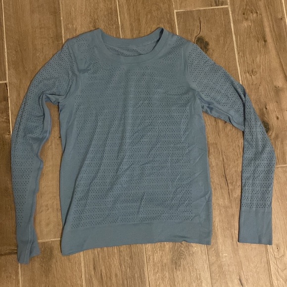Womens lululemon long sleeve top size 4 - Picture 3 of 7